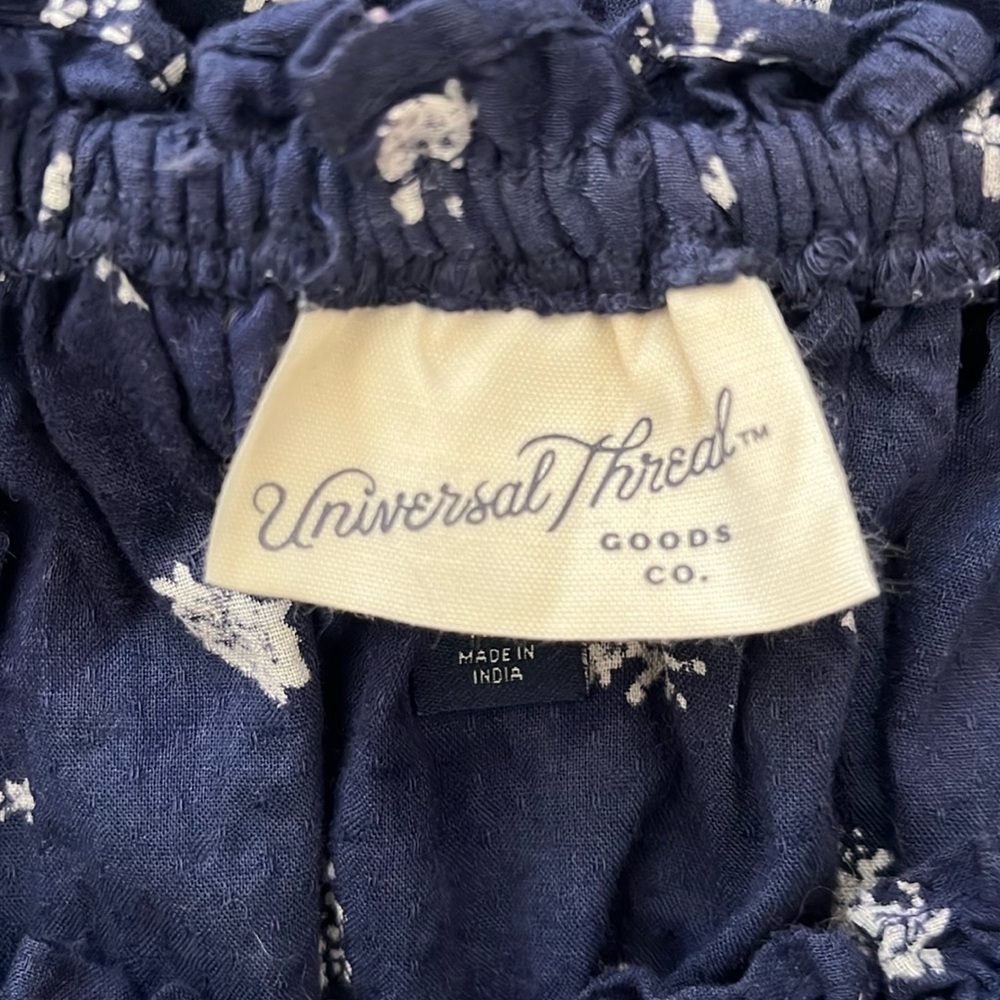 Universal Thread Top - Picture 3 of 4